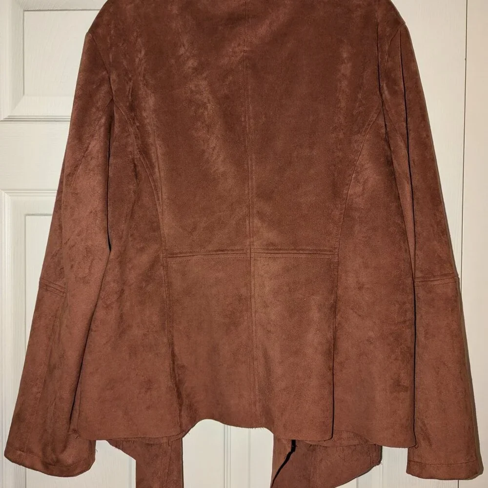 GORGEOUS Vigoss Faux Suede Jacket - Picture 3 of 5